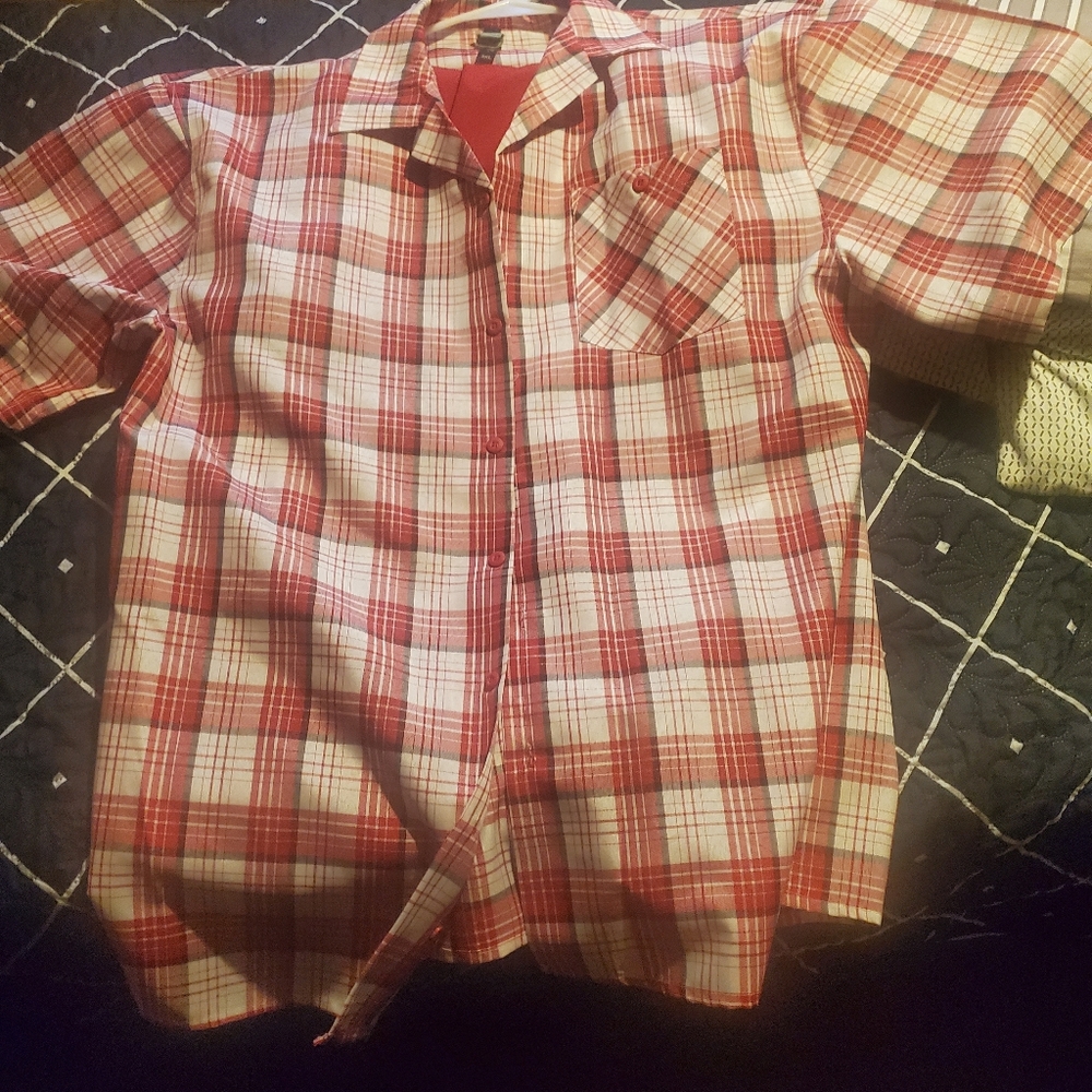 True Rock red white and black shirt and short set